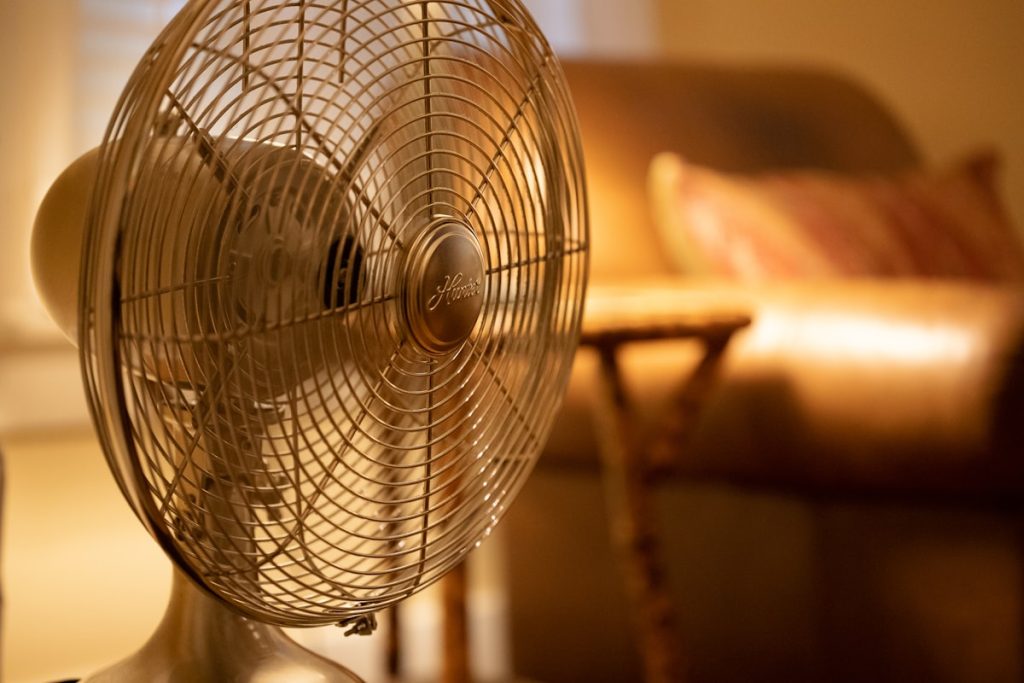 Een tafelventilator kiezen: zo blijf je koel op warme dagen